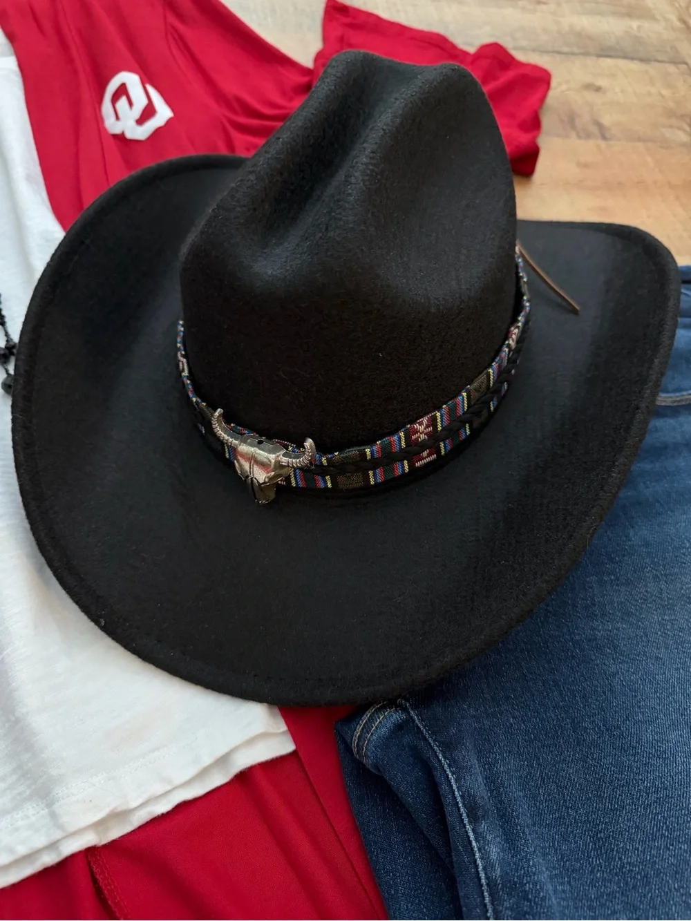 HAT Cowboy Western Hat with Decorative Steer Band Coastal Cowgirl